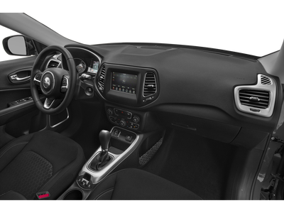 2020 Jeep Compass Latitude w/Sun/Wheel Pkg