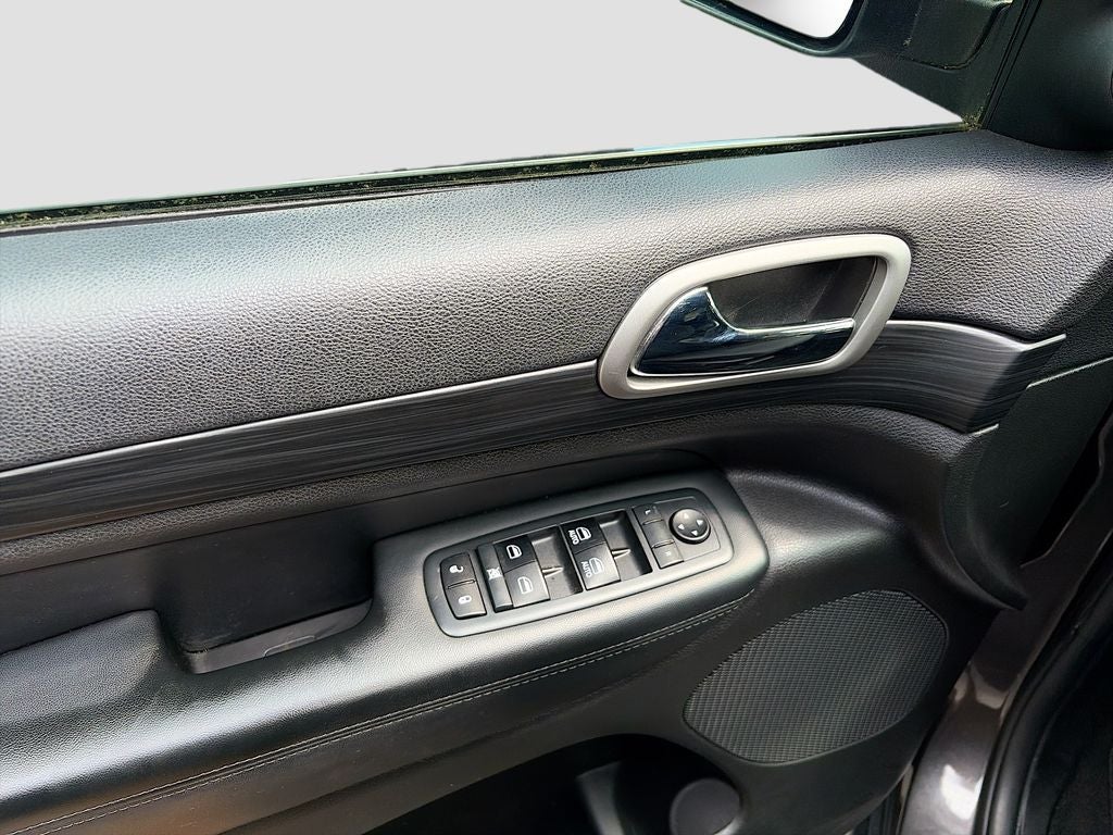 2019 Jeep Grand Cherokee Laredo E