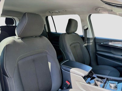 2022 Jeep Grand Cherokee L Laredo