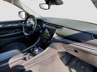2022 Jeep Grand Cherokee L Laredo
