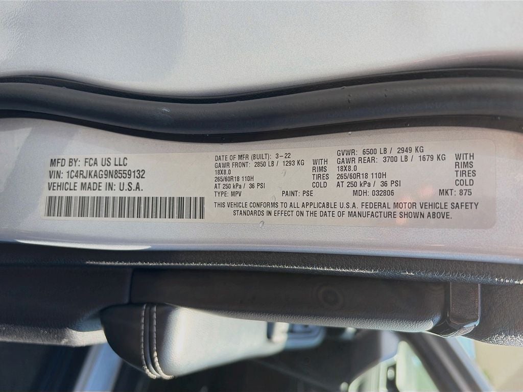 2022 Jeep Grand Cherokee L Laredo