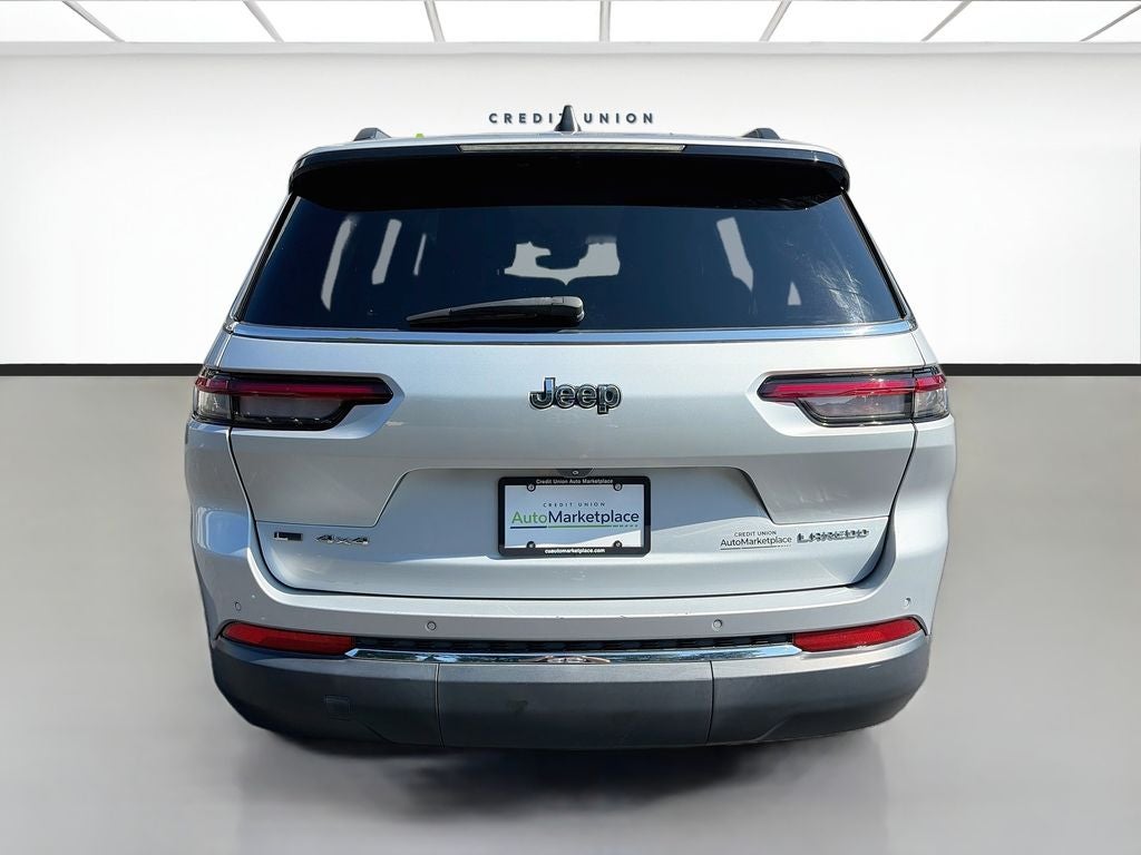 2022 Jeep Grand Cherokee L Laredo