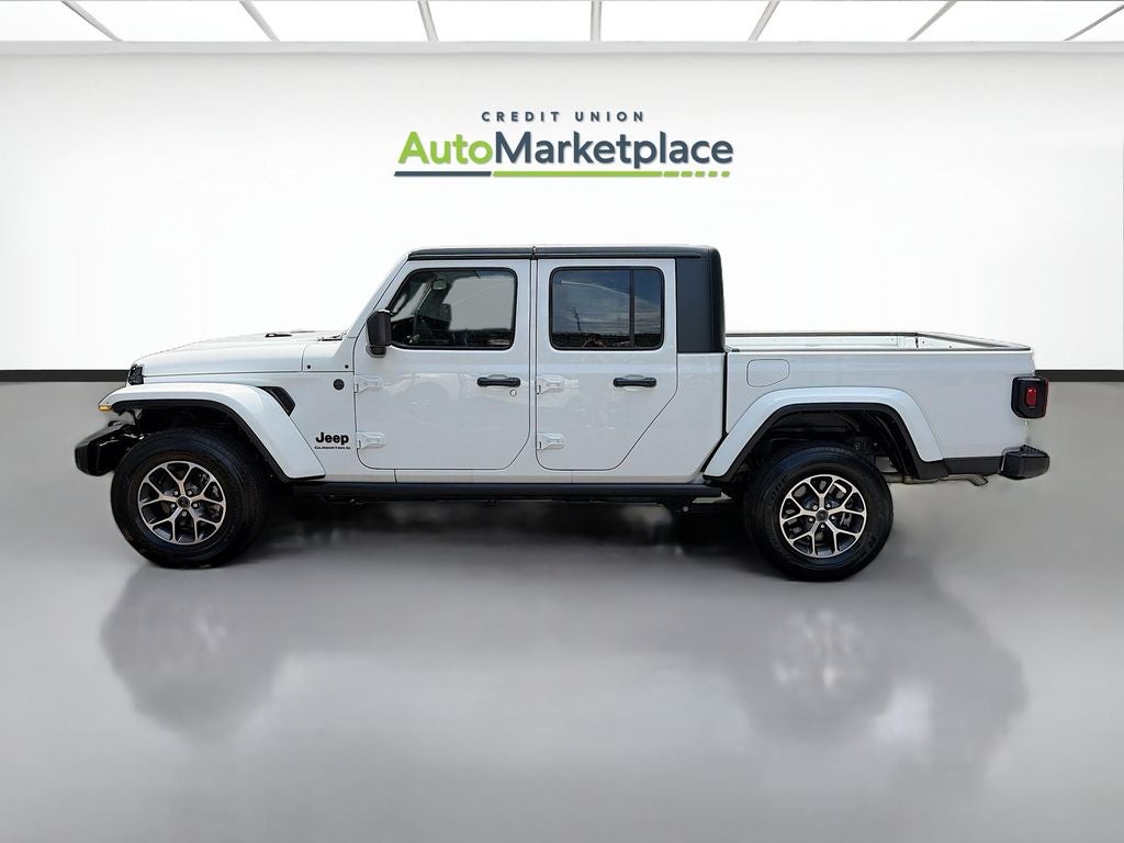 2024 Jeep Gladiator Sport S