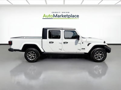 2024 Jeep Gladiator Sport S