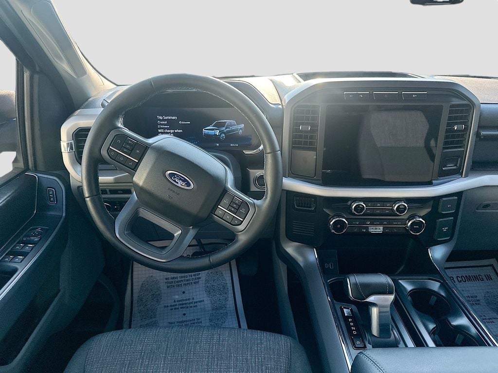 2023 Ford F-150 Lightning XLT