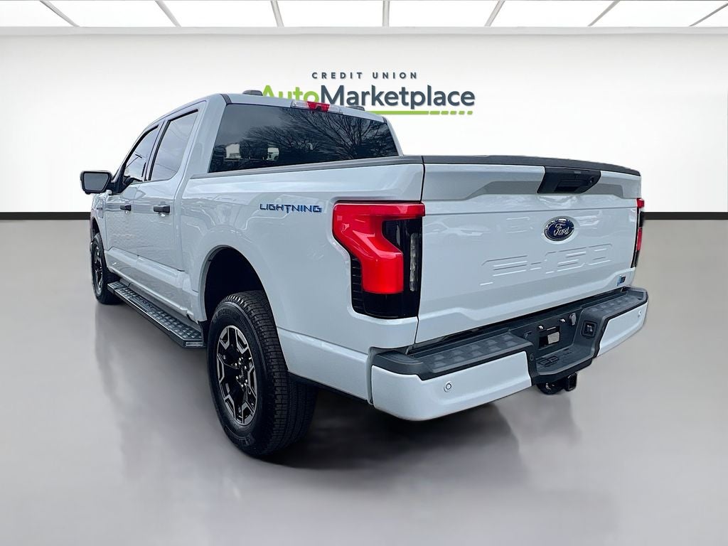 2023 Ford F-150 Lightning XLT