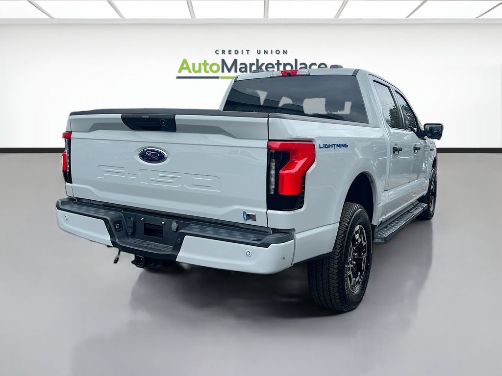 2023 Ford F-150 Lightning XLT