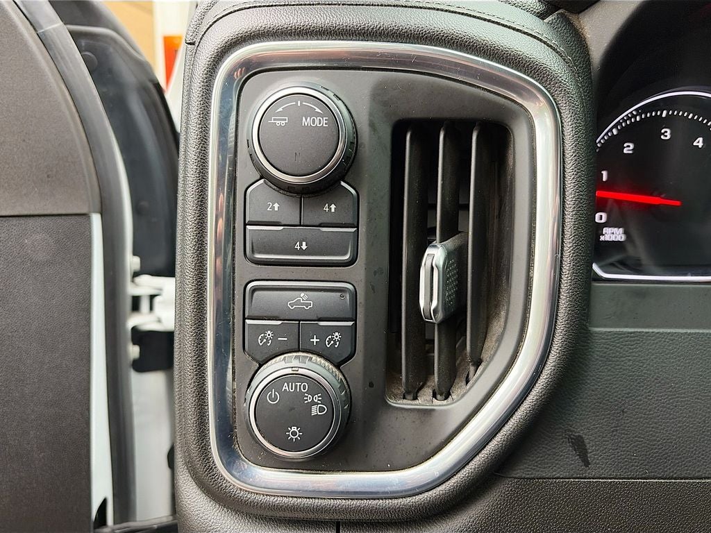 2021 Chevrolet Silverado LT