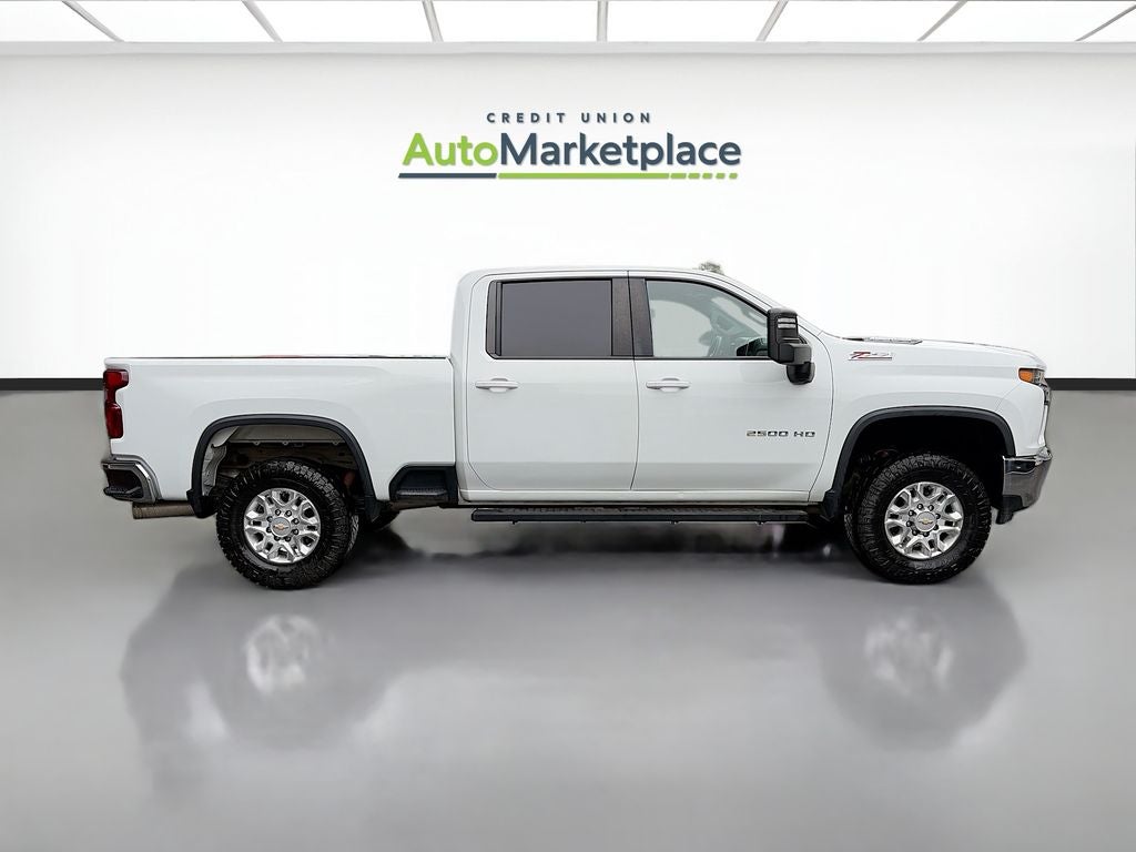 2021 Chevrolet Silverado LT