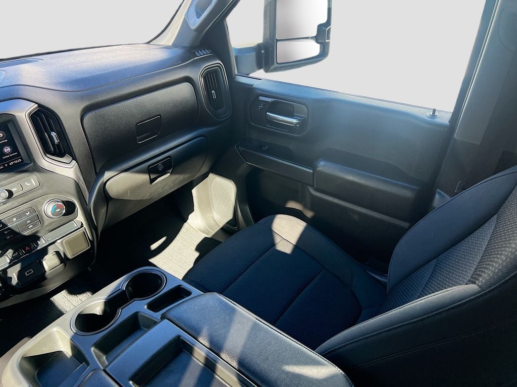 2020 Chevrolet Silverado Custom