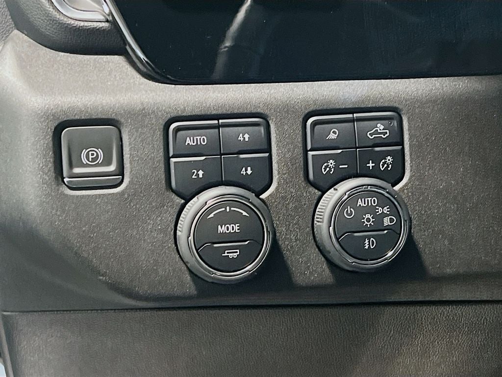 2024 Chevrolet Silverado LTZ