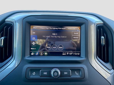 2024 Chevrolet Silverado Custom