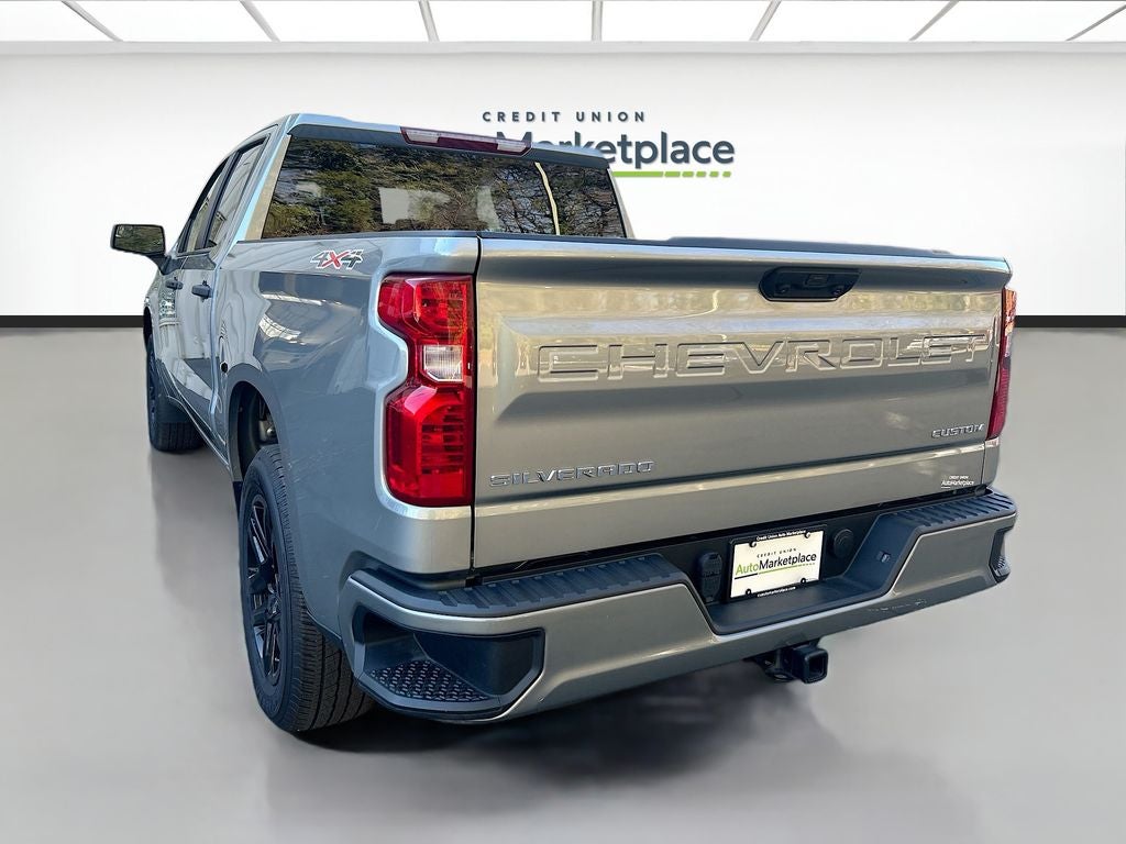 2024 Chevrolet Silverado Custom
