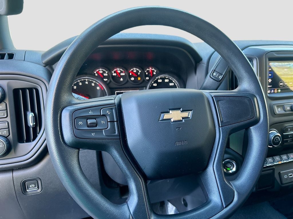 2024 Chevrolet Silverado Custom
