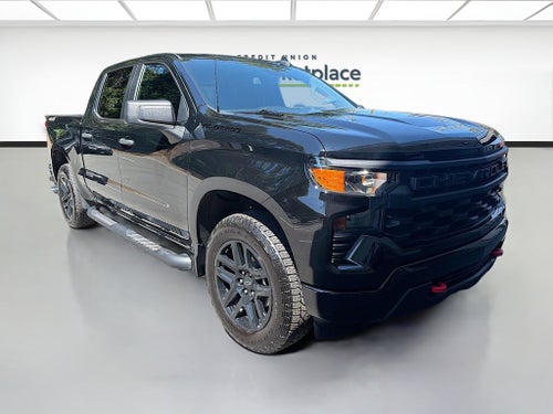 2025 Chevrolet Silverado Custom