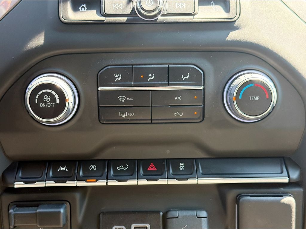 2025 Chevrolet Silverado Custom