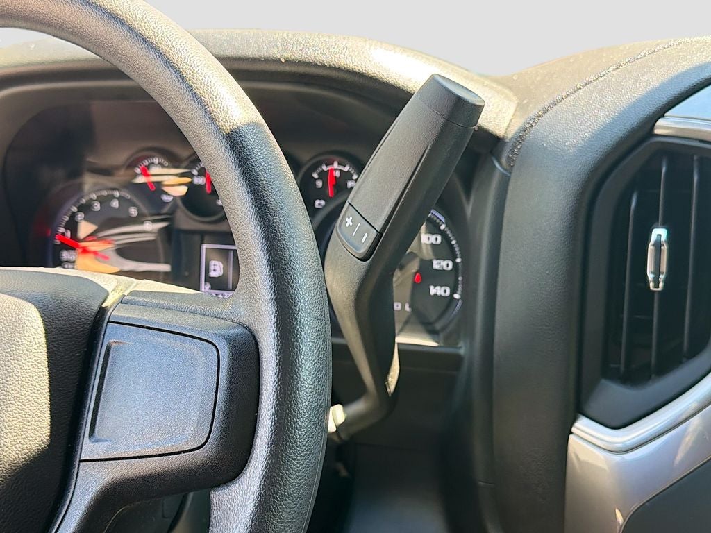 2025 Chevrolet Silverado Custom