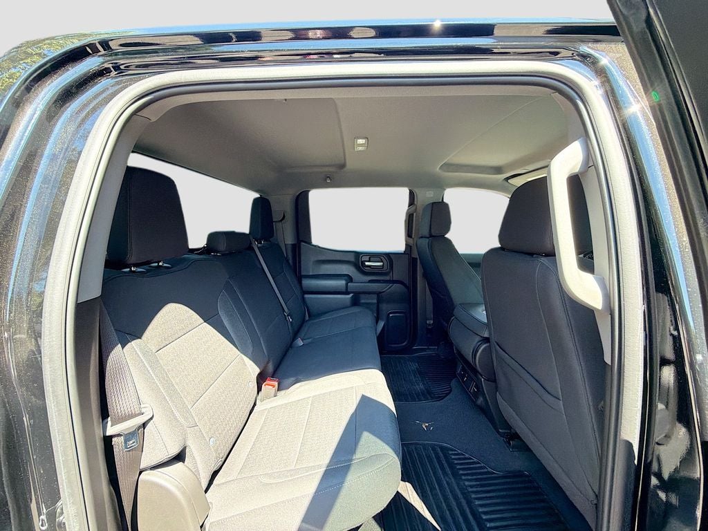 2025 Chevrolet Silverado Custom