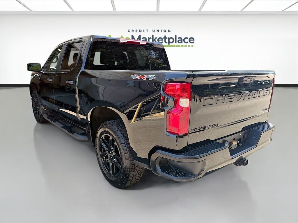 2025 Chevrolet Silverado Custom