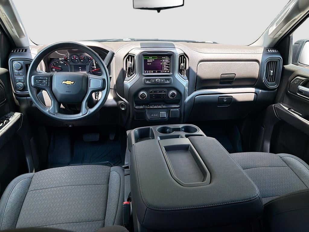 2025 Chevrolet Silverado Custom