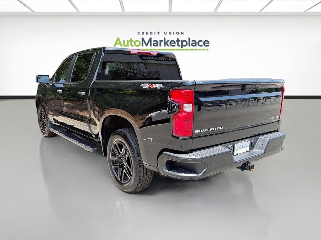 2025 Chevrolet Silverado Custom