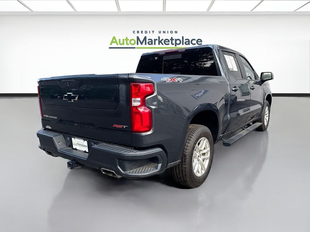 2022 Chevrolet Silverado RST