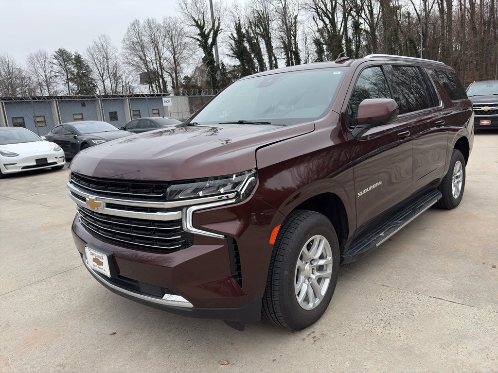 2023 Chevrolet Suburban LT