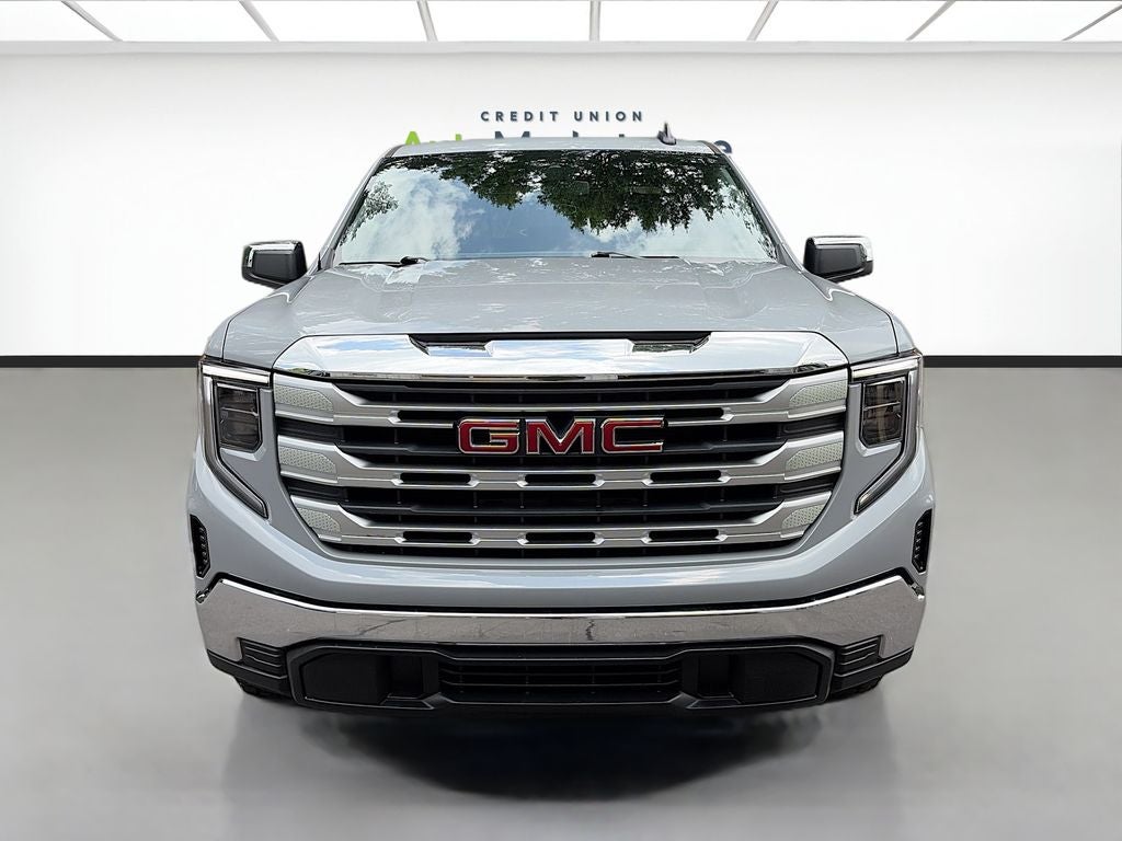 2024 GMC Sierra SLE