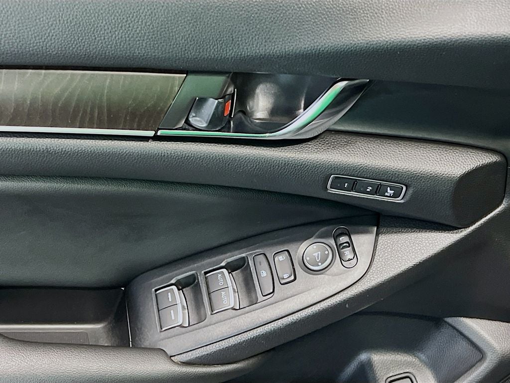 2019 Honda Accord Touring 2.0T