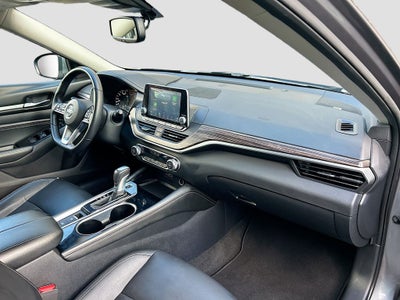 2020 Nissan Altima 2.0 Platinum