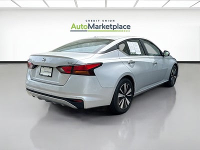 2022 Nissan Altima 2.5 SV