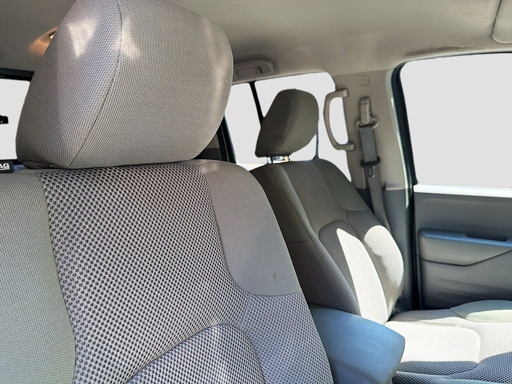 2020 Nissan Frontier SV