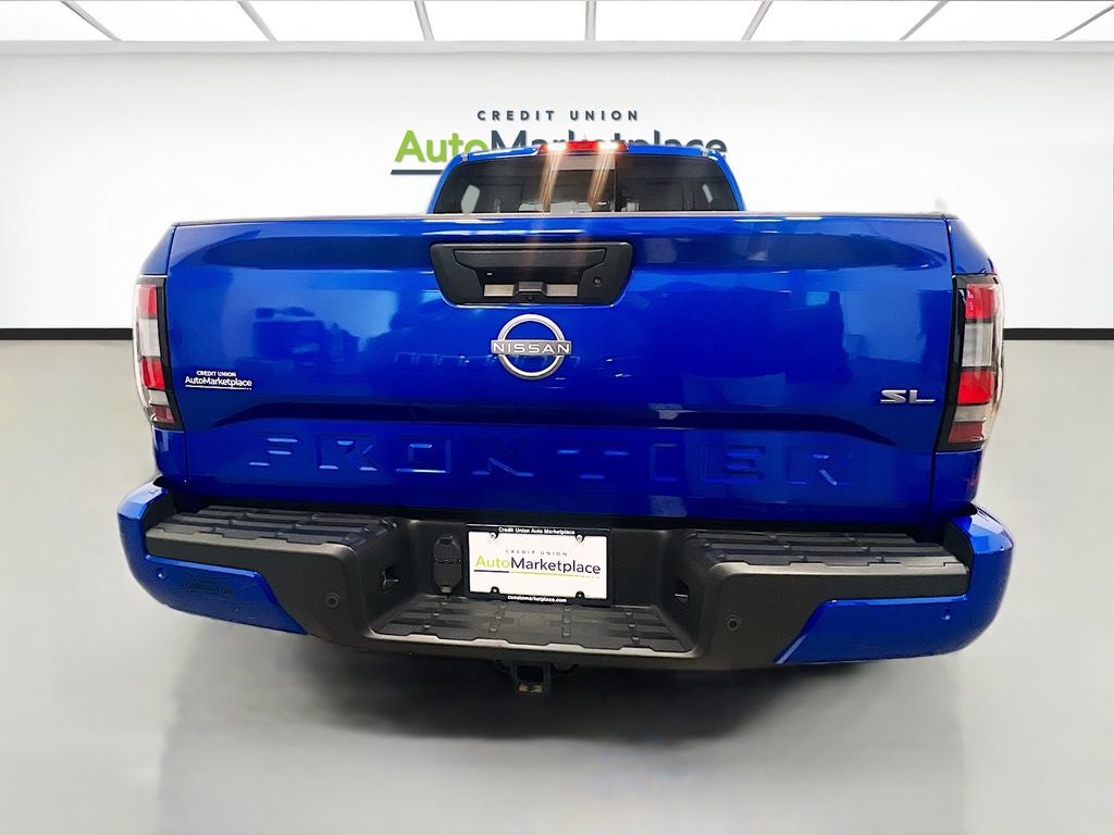 2024 Nissan Frontier SL