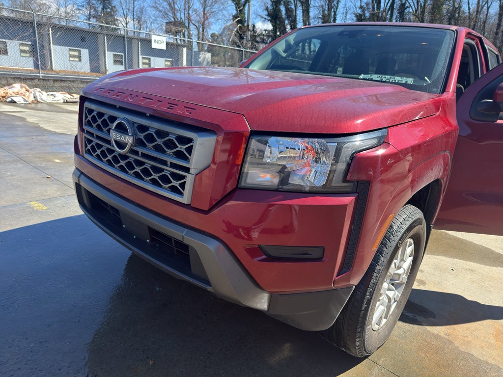 2023 Nissan Frontier SV