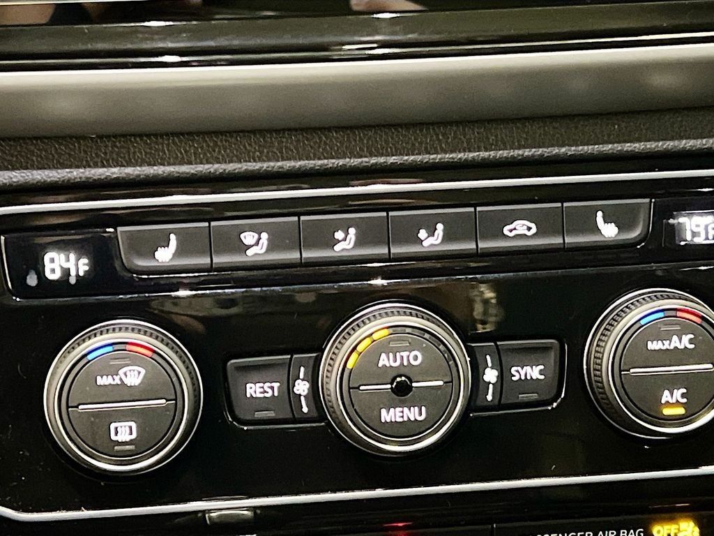 2022 Volkswagen Atlas 3.6L V6 SE w/Technology