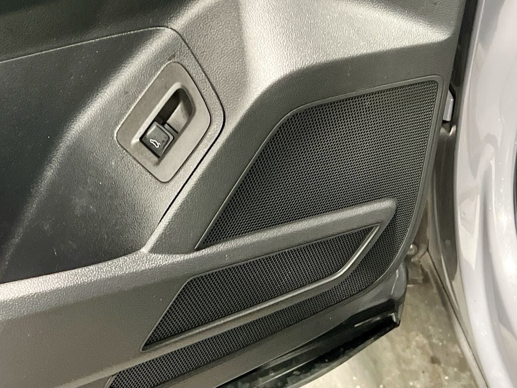 2023 Volkswagen Atlas Cross Sport 2.0T SEL R-Line Black