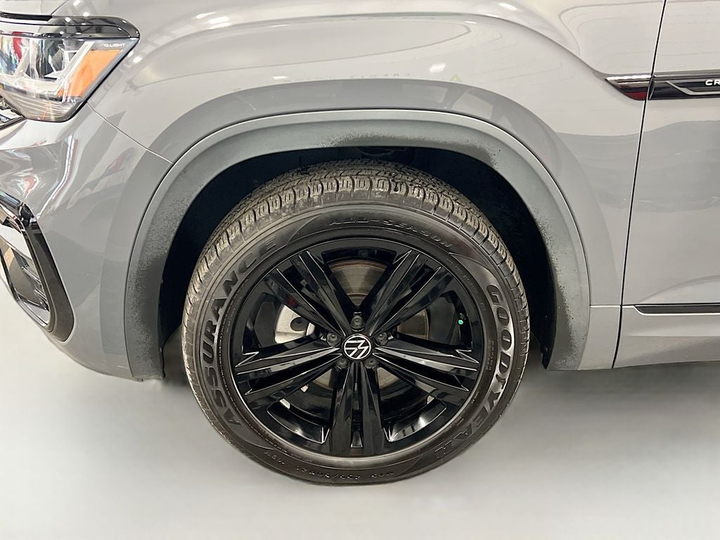 2023 Volkswagen Atlas Cross Sport 2.0T SEL R-Line Black