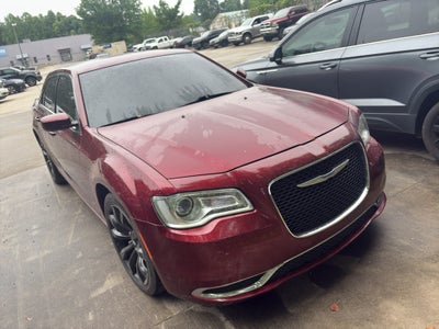 2019 Chrysler 300 Touring L