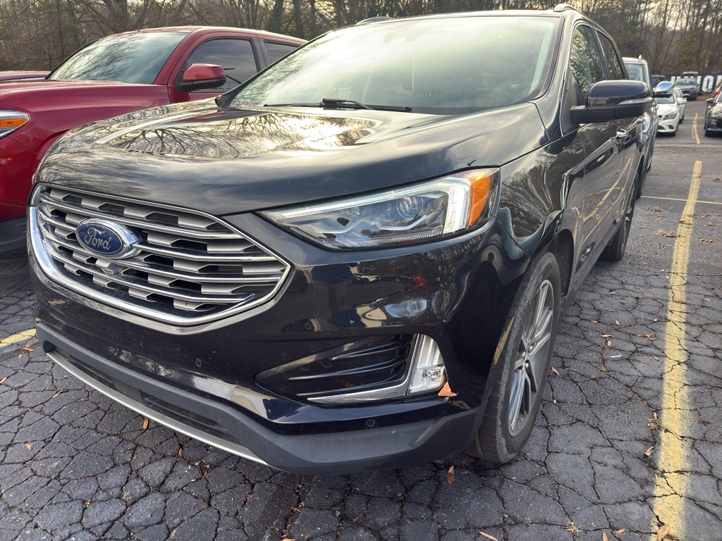 2022 Ford Edge Titanium