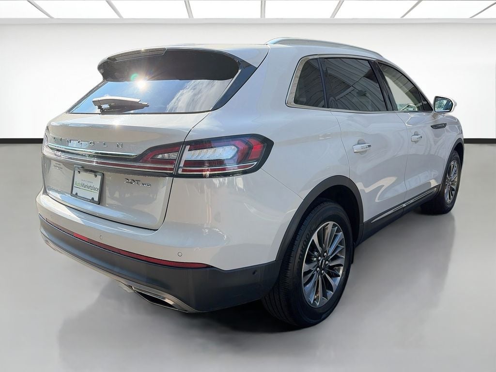 2020 Lincoln Nautilus Reserve