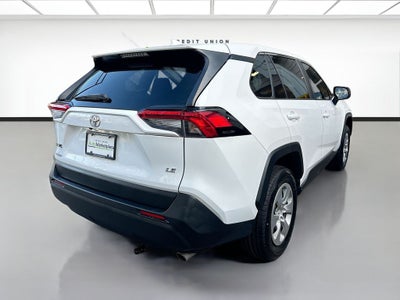 2022 Toyota RAV4 LE