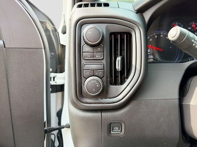 2025 Chevrolet Silverado Custom