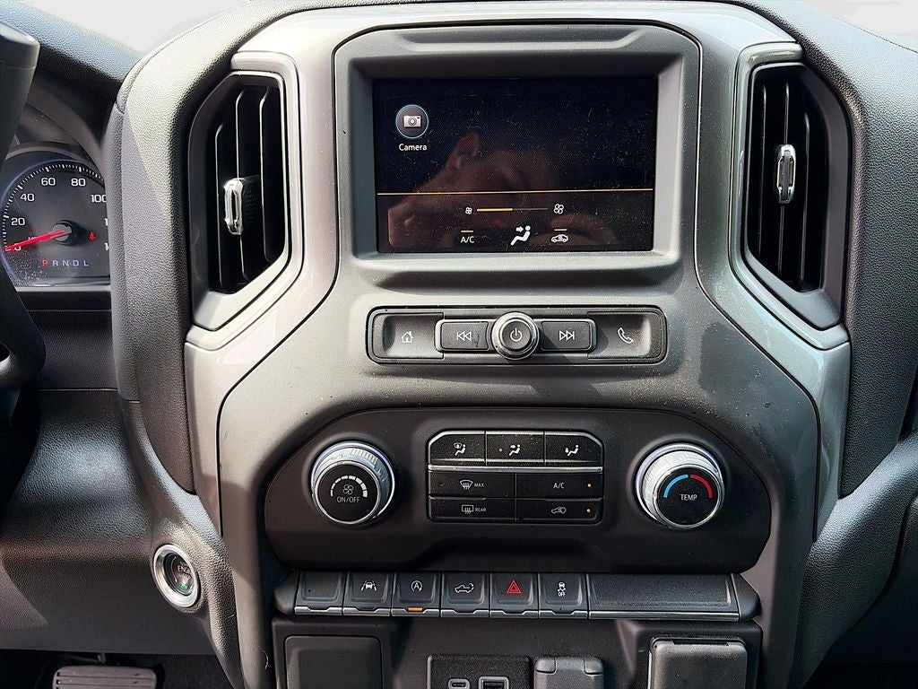 2025 Chevrolet Silverado Custom