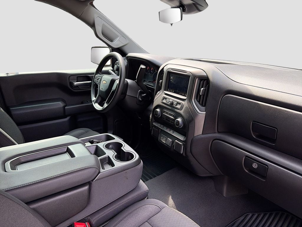 2025 Chevrolet Silverado Custom