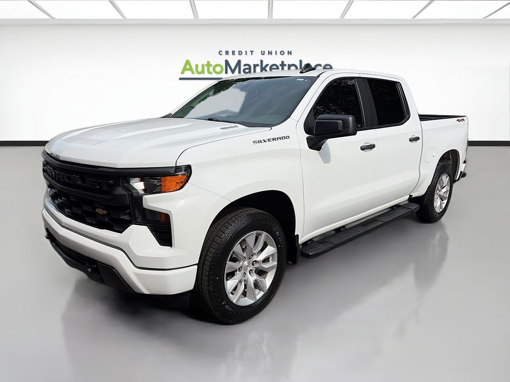 2025 Chevrolet Silverado Custom