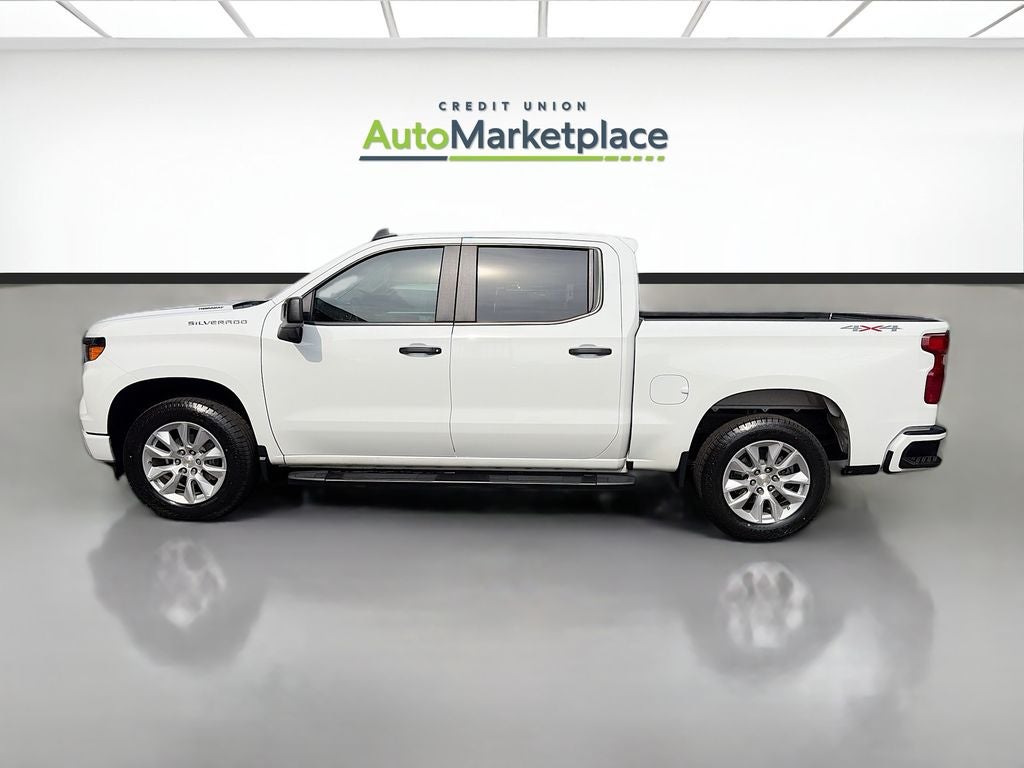 2025 Chevrolet Silverado Custom