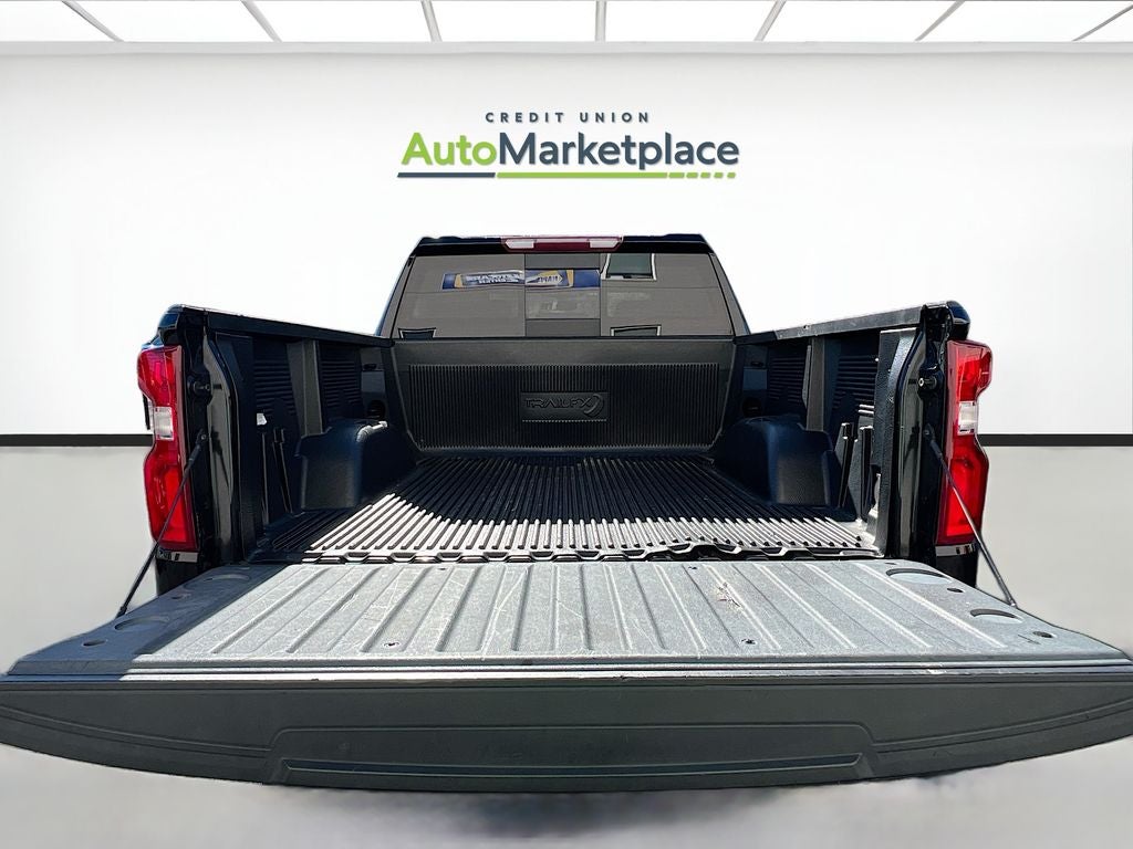 2019 Chevrolet Silverado RST