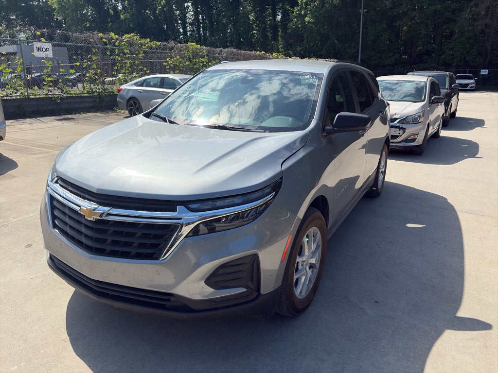 2024 Chevrolet Equinox LS's photo