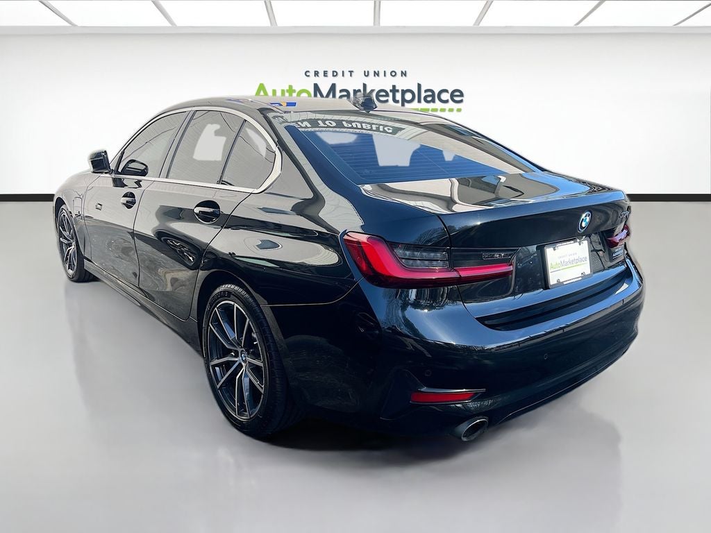 2022 BMW 3 series 330e