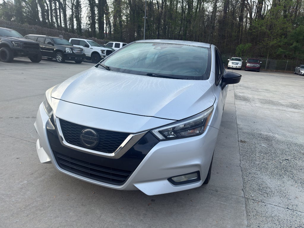 2021 Nissan Versa SR